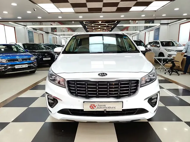 Used 2020 Kia Carnival in Bangalore Used 2020 Kia Carnival in Bangalore