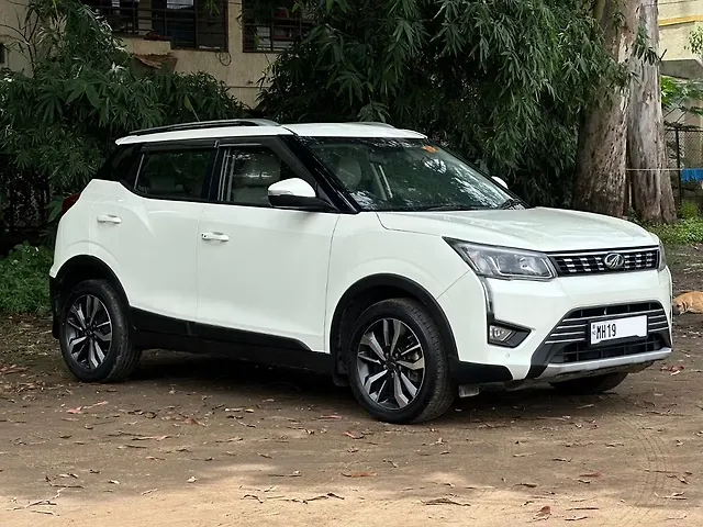 Used Mahindra XUV300 [2019-2024] 1.5 W8 (O) [2019-2020] in Nashik