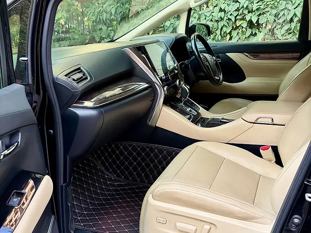 Used Toyota Vellfire [2020-2023] Hybrid in Mumbai