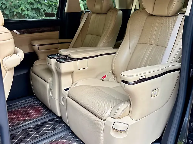 Used Toyota Vellfire [2020-2023] Hybrid in Mumbai