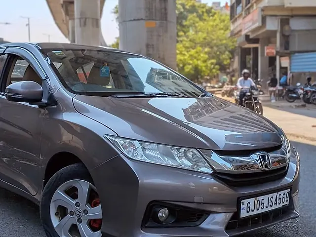 Used Honda City 4th Generation V Petrol [2017-2019] in Surat