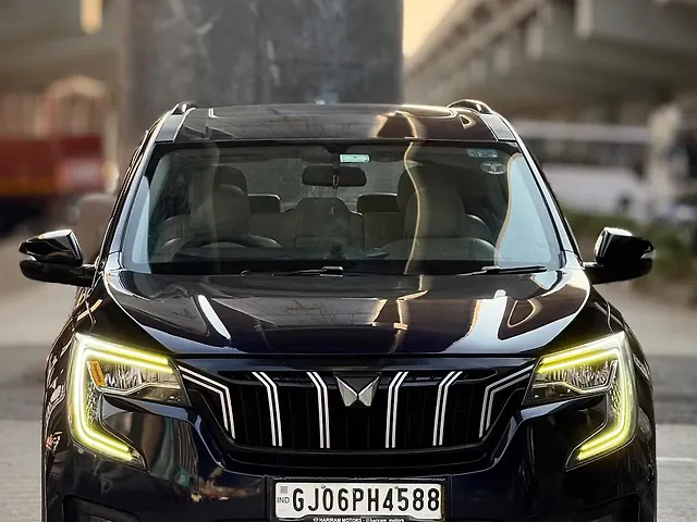 Used 2022 Mahindra XUV700 in Surat