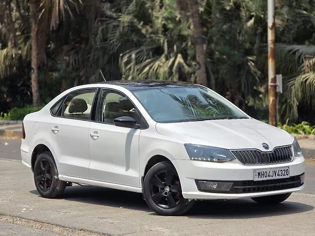 Used Skoda Rapid Ambition 1.6 MPI AT in Mumbai