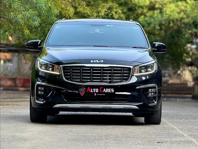 Used 2023 Kia Carnival in Delhi Used 2023 Kia Carnival in Delhi