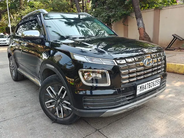 Used 2025 Hyundai Venue in Mumbai