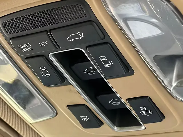 Used Kia Carnival [2020-2023] Limousine Plus 7 STR in Gurgaon