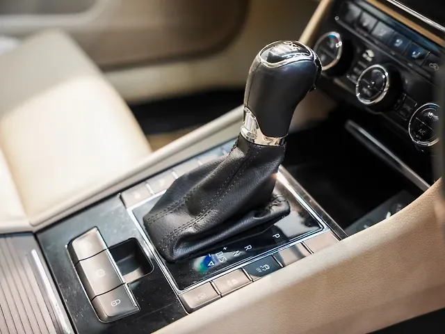 Used Skoda Superb [2020-2023] L&K AT in Delhi