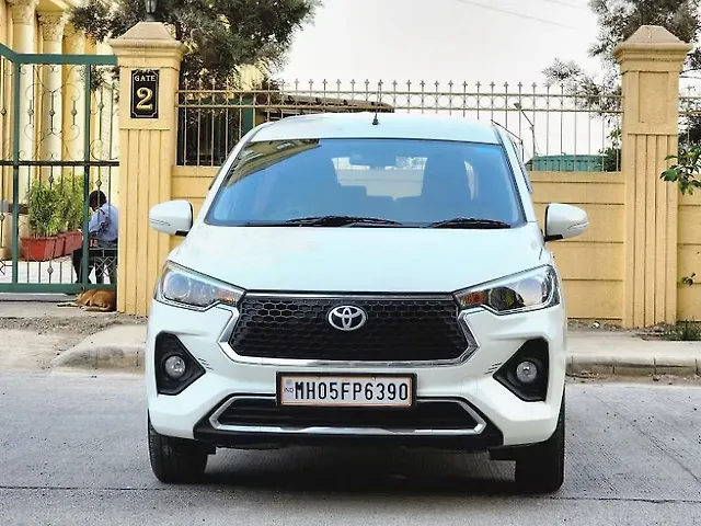 Used 2024 Toyota Rumion in Thane Used 2024 Toyota Rumion in Thane