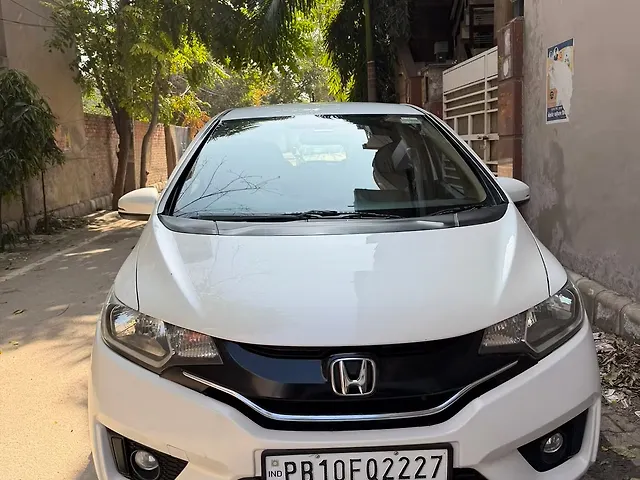 Used 2015 Honda Jazz in Ludhiana Used 2015 Honda Jazz in Ludhiana