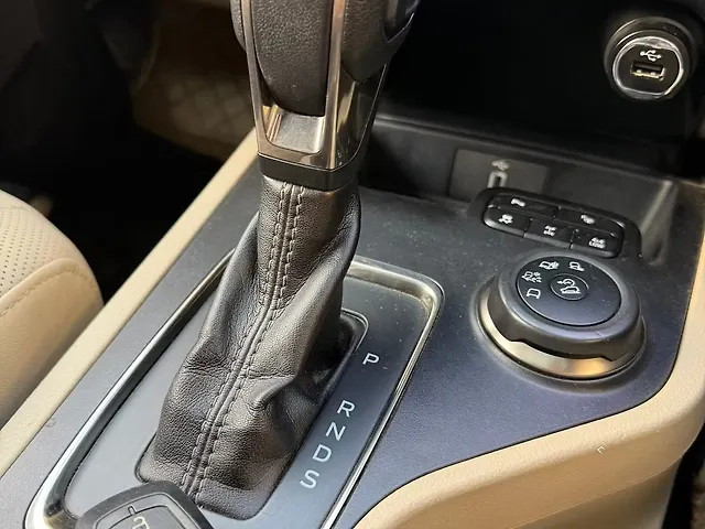 Used Ford Endeavour Titanium Plus 2.0 4x4 AT in Ludhiana Used Ford Endeavour Titanium Plus 2.0 4x4 AT in Ludhiana