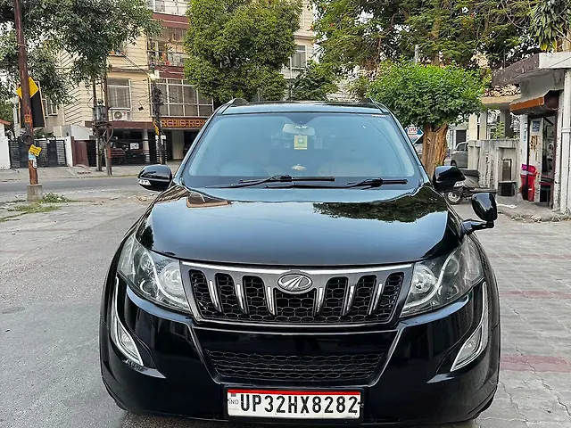 Used 2017 Mahindra XUV500 in Lucknow