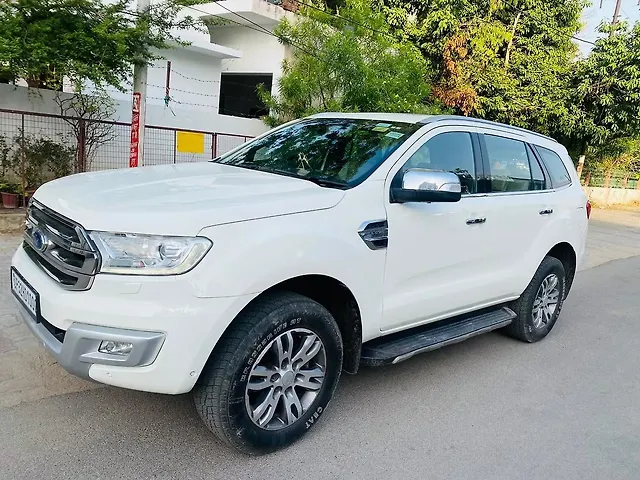 Used Ford Endeavour [2016-2019] Titanium 3.2 4x4 AT in Lucknow
