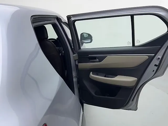Used Honda Elevate V MT [2023-2025] in Gurgaon
