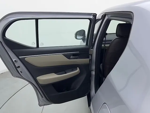 Used Honda Elevate V MT [2023-2025] in Gurgaon