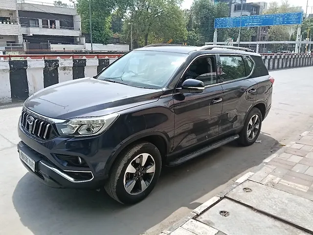 Used Mahindra Alturas G4 2WD High AT in Delhi