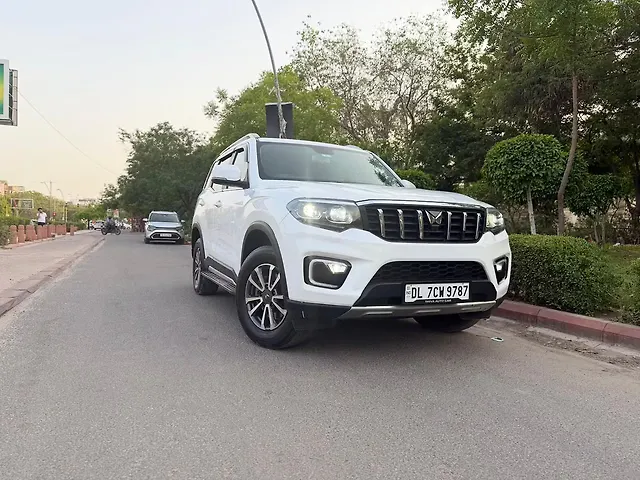 Used Mahindra Scorpio N Z8 S 2WD Diesel 2.2L Turbo Manual 7 STR in Delhi