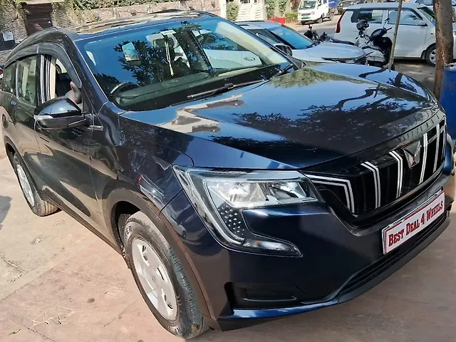 Used Mahindra Old Generation XUV700 MX 2WD Diesel 2.2L Turbo Manual 7 STR in Lucknow