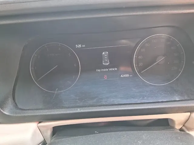 Used Mahindra Old Generation XUV700 MX 2WD Diesel 2.2L Turbo Manual 7 STR in Lucknow