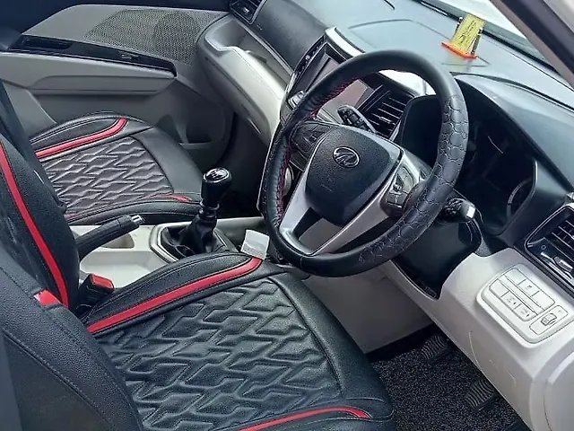 Used Mahindra XUV300 [2019-2024] W8 (O) 1.5 Diesel [2020] in Lucknow