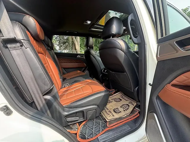 Used Mahindra Alturas G4 4WD AT [2018-2020] in Delhi