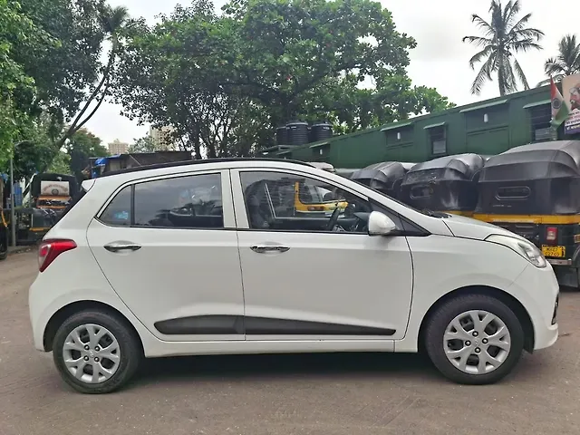 Used Hyundai Grand i10 Sportz (O) AT 1.2 Kappa VTVT [2017-2018] in Mumbai