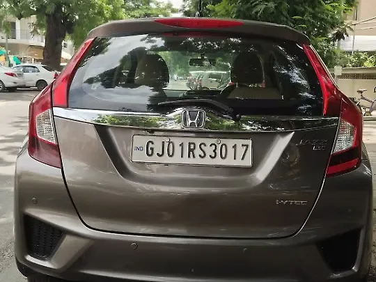 Used Honda Jazz [2015-2018] V Petrol in Ahmedabad