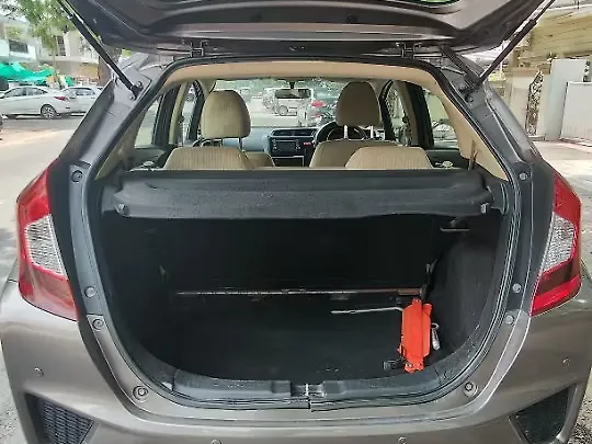 Used Honda Jazz [2015-2018] V Petrol in Ahmedabad