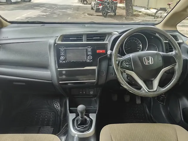 Used Honda Jazz [2015-2018] V Petrol in Ahmedabad