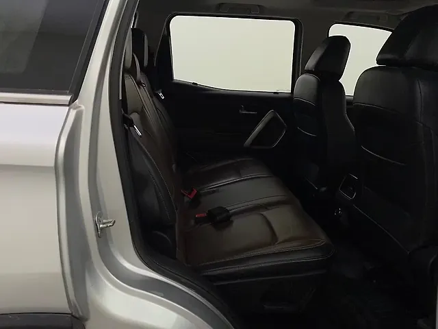 Used Mahindra Scorpio N Z8 L Petrol MT 7 STR [2022] in Bangalore