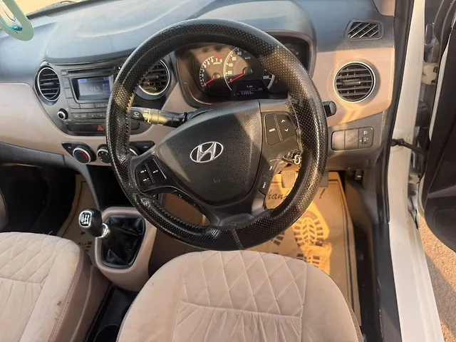Used Hyundai Grand i10 [2013-2017] Sportz 1.2 Kappa VTVT [2016-2017] in Mumbai