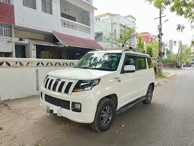 Used Mahindra TUV300 [2015-2019] T10 Dual Tone in Nagpur