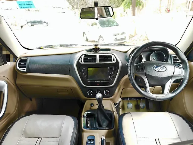 Used Mahindra TUV300 [2015-2019] T10 Dual Tone in Nagpur