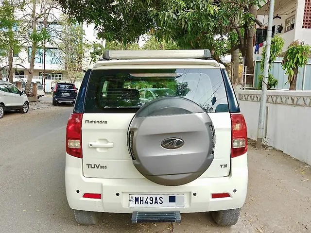 Used Mahindra TUV300 [2015-2019] T10 Dual Tone in Nagpur
