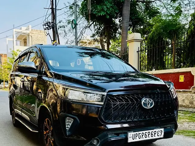 Used 2022 Toyota Innova Crysta in Agra