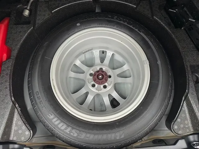 Used Toyota Prius 1.8 Z8 CVT in Delhi