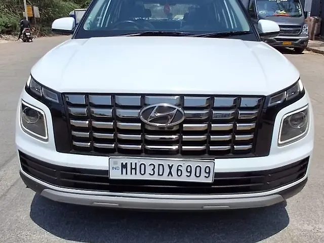 Used 2022 Hyundai Venue in Mumbai