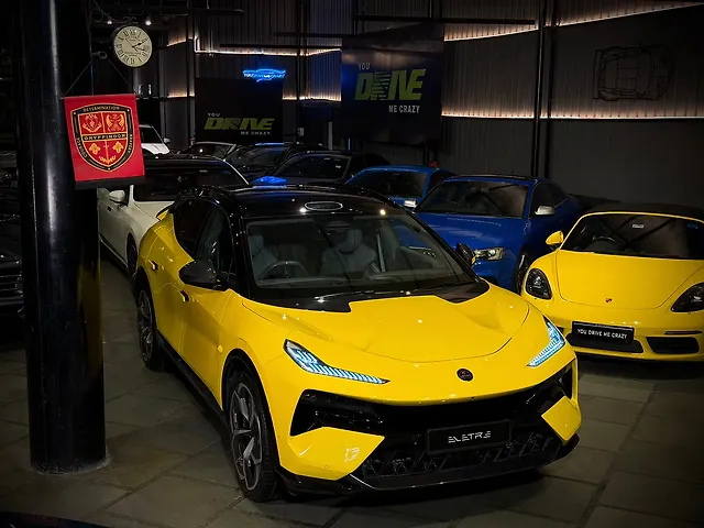2024 Lotus Eletre - Photo 2