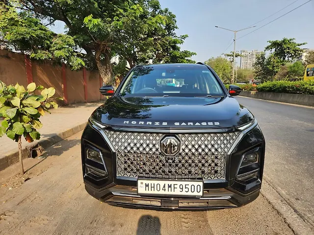 Used 2024 MG Hector Plus in Mumbai