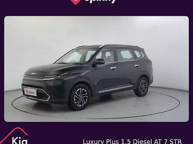 Used 2022 Kia Carens in Ahmedabad