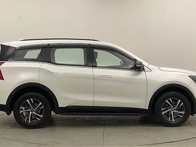 Used Mahindra Old Generation XUV700 AX 3 Petrol AT 5 STR [2021] in Mohali