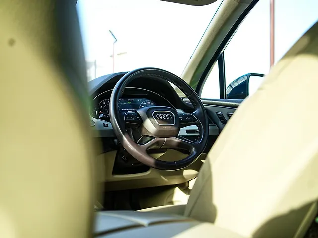 Used Audi Q7 [2015-2020] 45 TFSI Technology Pack in Delhi