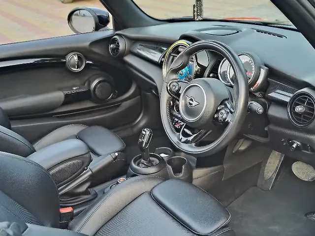 Used Mini Cooper Convertible S in Delhi