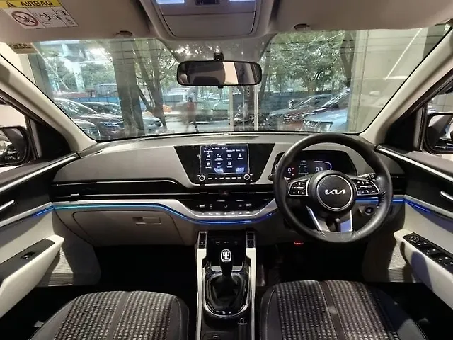 Used Kia Carens Prestige Plus 1.5 Diesel MT 7 STR [2024-2025] in Mumbai