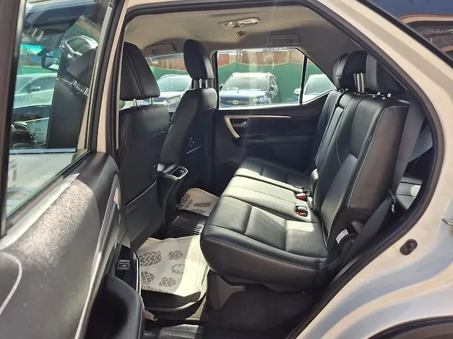 Used Toyota Fortuner 4x2 2WD Diesel 2.8L Turbo 6 Speed Manual in Mumbai