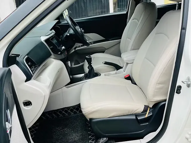 Used Mahindra XUV300 [2019-2024] W8 1.2 Petrol in Guwahati