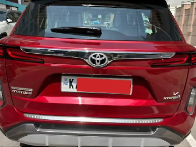 Used Toyota Urban Cruiser Hyryder V Hybrid [2023-2025] in Bangalore