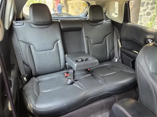 Used Skoda Rapid Ambition 1.6 MPI AT in Mumbai