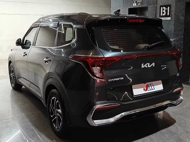 Used Kia Carens [2022-2023] Luxury Plus 1.5 Diesel 7 STR in Ahmedabad