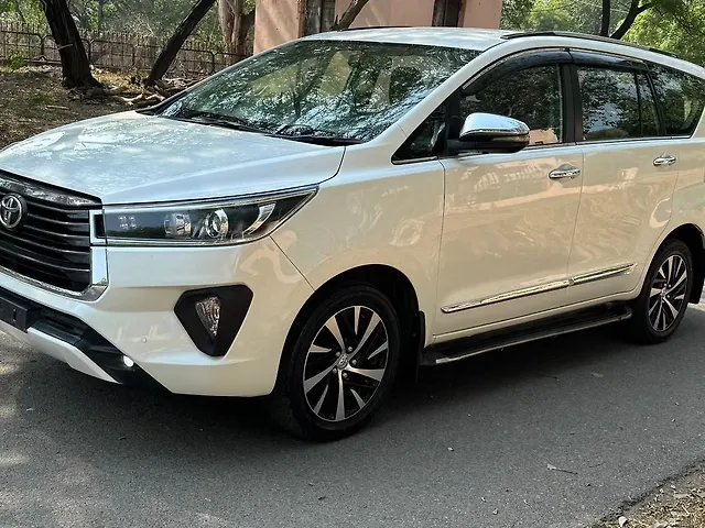 Used 2022 Toyota Innova Crysta in Delhi