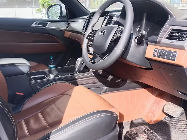 Used Mahindra Alturas G4 4WD AT [2018-2020] in Noida
